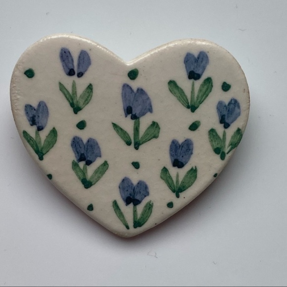 Hand Crafted Blue and White Painted Floral Ceramic Heart Vintage Brooch Pin